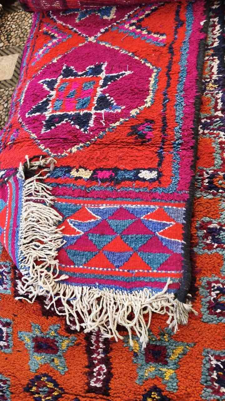 سجاجيد وبسط للبيع الرقم ***********
