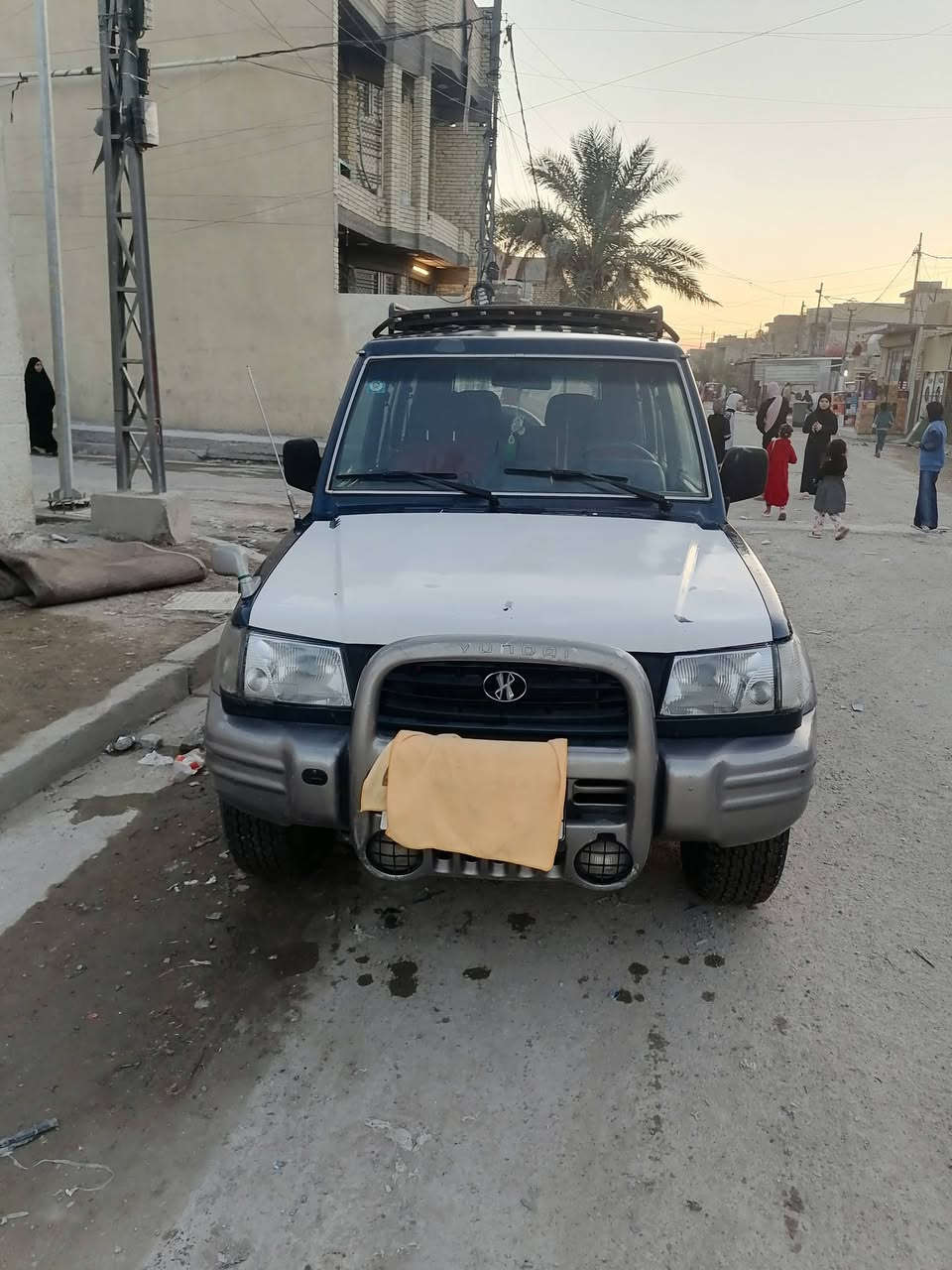 كالوبر موديل 99 مكينه ففتي ثلتالاف مكفوله كير اكسن مكينه  بسمي لعنوان حيطارق ***********
