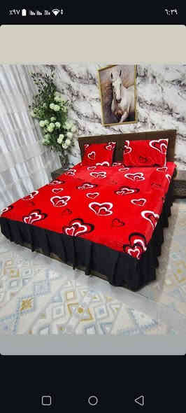 فرشات سرير  خياطة (اخر قطع باقية)
نوع القماش شتائي خاولي خامة درجة اولى 
القياس /ترهم على السرير العراقي والتركي 
والسعر / 15000 ألف 
كل قطعتين التوصيل مجاني داخل الكوت 
وسعر النفر /10000
الحجز والاستفسار /واتساب  ***********
