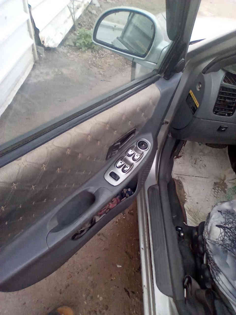 للبيع سياره أكسنت ٢٠٠٥ كير محرك مكفولات تبريد محرك ١٥٠٠ تيرات باتري جديد العنوان بغداد الغزاليه سعر ٦٠مجال قليل ***********
