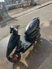 ماكس مضلع نضيفه كلش ومابيها نواقص غير الباتري  وهذا رقمي 07830905129