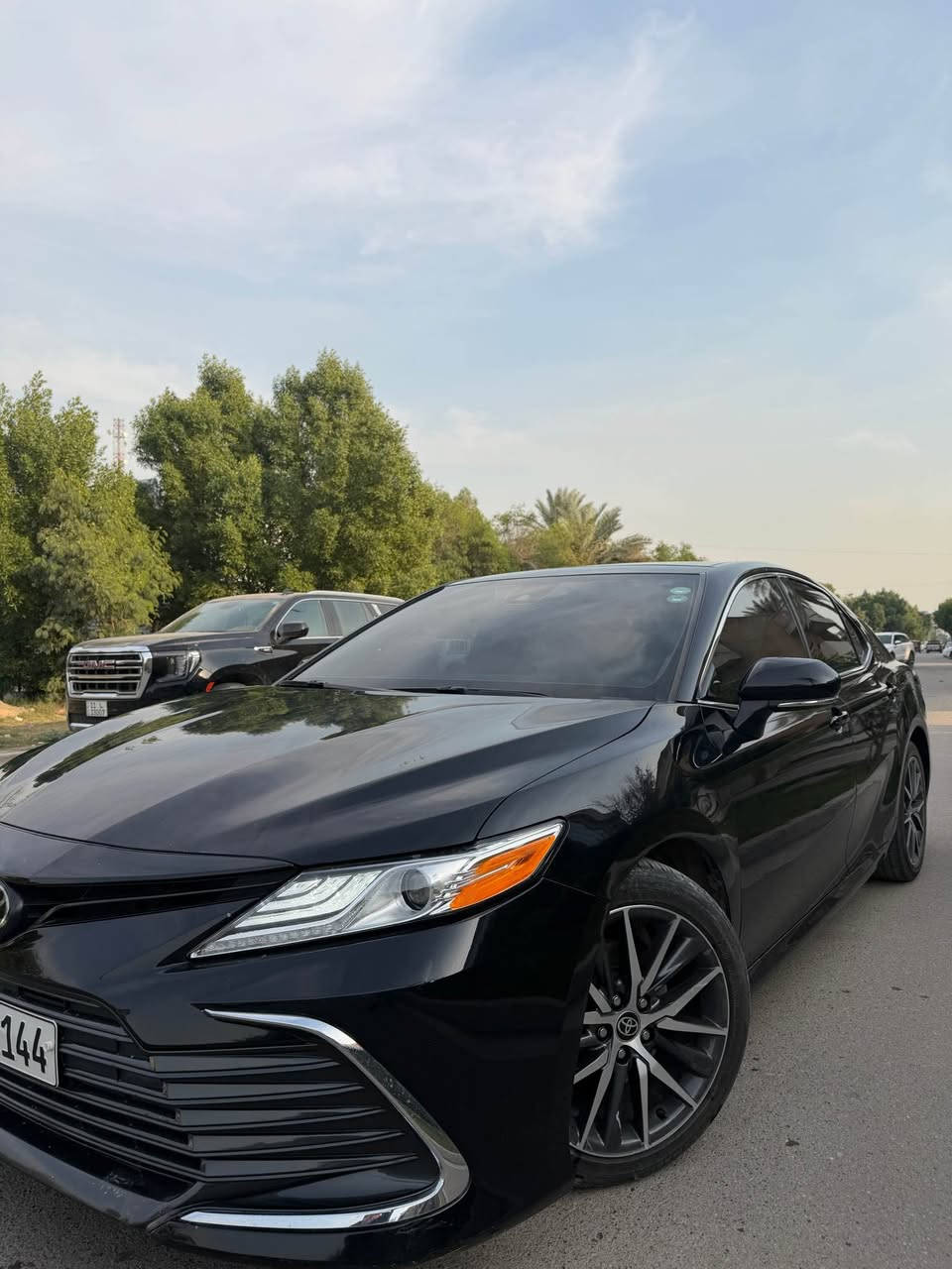 ✨ يا الله السلام عليكم ✨

🚘 تويوتا كامري – Camry XLE
📅 موديل: 2023
⛽ بنزين
📍 الممشى : تقريبا 20 الف مايل 

🔹 المواصفات (فول مواصفات):
✔️ محرك 6 سلندر V6 – 3.5
✔️ بصمة أبواب وتشغيل
✔️ بانوراما
✔️ داتا شو
✔️ نظام صوت JBL
✔️ تحكم كامل بالستيرن
✔️ إشارات بالمراي
✔️ كامرة خلفية
✔️ كشن السائق كهرباء
✔️ 3 أنظمة قيادة (عادي / سبورت / إيكو)
✔️ سايد بريك كهرباء
✔️ أوتو هولد
✔️ كشنات جلد
✔️ كشنات تدفئة
✔️ تحديد مسار
✔️ مانع تزحلق
✔️ نقطة عمياء
✔️ داخل جلد 
✔️ تبريد قطعتين

✨ وبعد بيها هواي مواصفات

🛠️ الحالة:
السيارة كلين بدون حادث فقط تكحيل كارت بالباب

✅ رقم اربيل تريد تحويل تريد وكالة

🌟 السيارة نظيفة وجديدة وبعد أحلى من الصور وبالعافية على اللي ياخذها

💰 السعر: 252  ورقة
🔻 بيها مجال بسيط

📞 للاستفسار: ***********
📍 العنوان: بغداد بغداد, العراق
