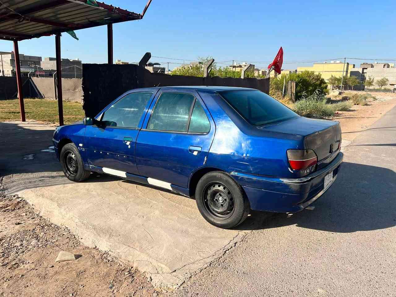بيجو 306 موديل 2002 بغداد
السياره كلها بلاديه الكشر ولا قطره صبغ 
بس بيه شويه جراد
الكهربائيات ابلاديه 
المحرك بيه تنقيص قليل بدون تبخير 
تبريد شغال 
السنويه ل 2028
السياره يرادلها ترتيب بسيط 
السعر 37 
العنوان بغداد التاجيات قريب المرور
للاتصال 
***********
***********
