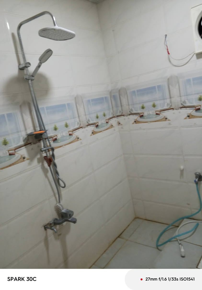 بيت  زراعي للبيع على طريق الدغاره مساحه 600 ***********
