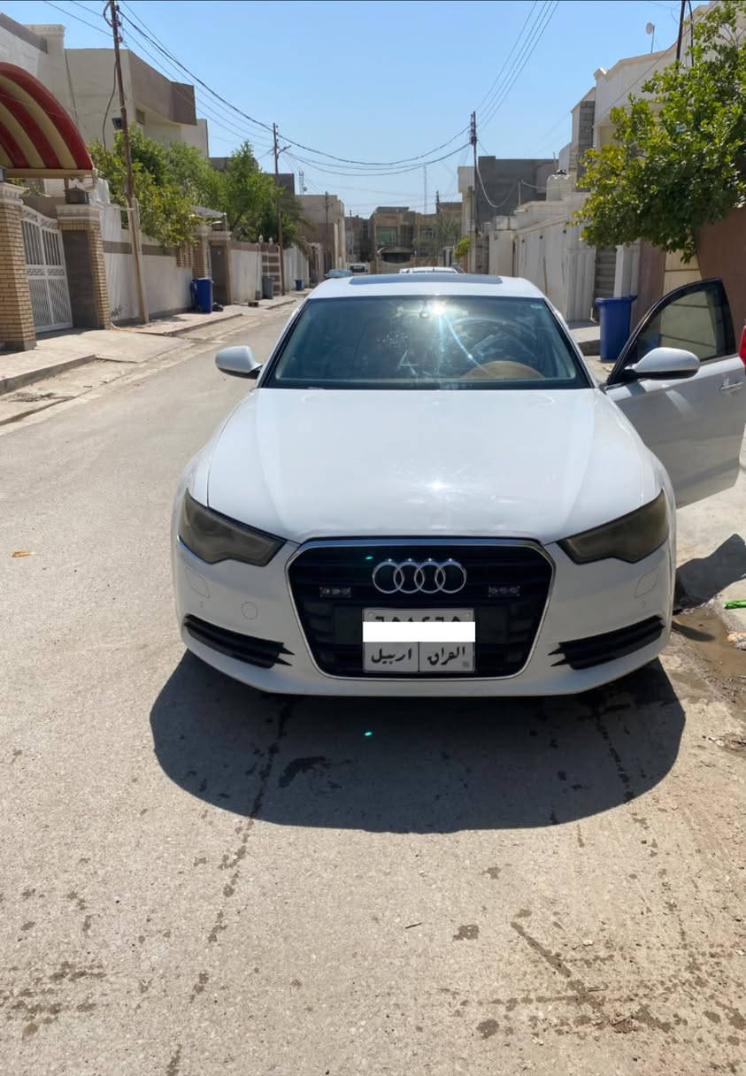 اودي A6 موديل 2012
محرك 6V (صوت چكچكة بالمحرك) 
تبريد 3 قطع 
مقاعد جلد ميموري تحكم كهرباء 
فتحة سقف بانوراما 
السيارة فول الفول من ناحية المواصفات 
سعرها 7،600$ قفل ، وحگ الجية علية 
راسلني ادزلك السونار  ، مبدل بيها بنيد وبابين اليمين 

*********** .
