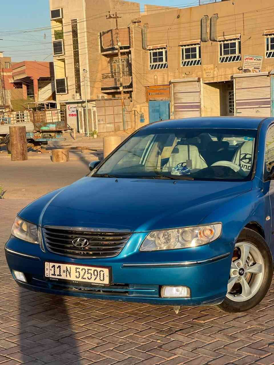 السلام عليكم للبيع ازيرا 2008 مصبوغ تغير لون السيارة حلو وجاهزة شرط التحويل 75 وبية مجال حك الجية  *********** العنوان بغداد الشعب

