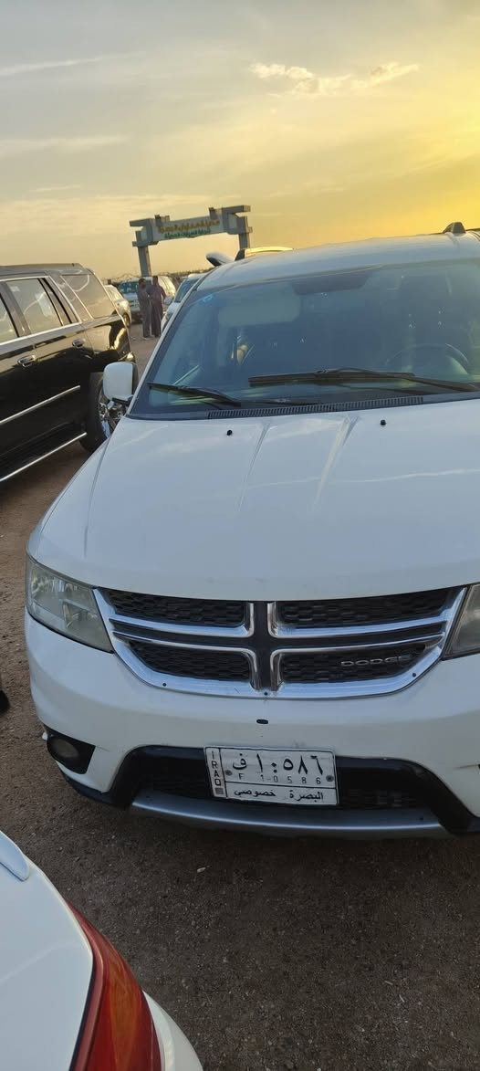 دوج جورني 2011 محرك 6 سلندر تحويل ثاني يوم رقم بصره راعيه بلزبير
السعر 100ورقه 
للستفسار رقم ***********
