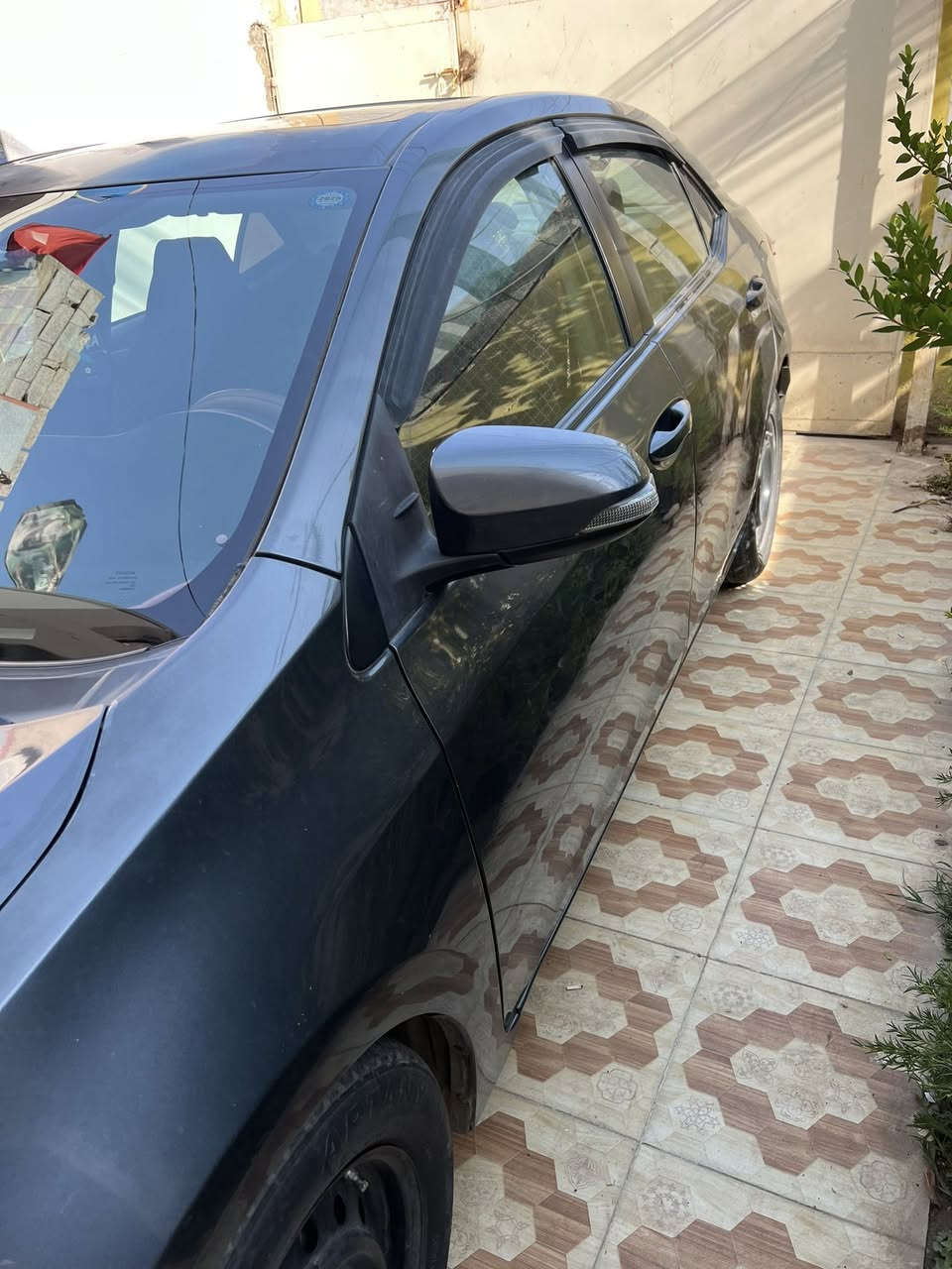 تيوتا كورلا 2015 فئة S
وارد امريكي 
فول مواصفات 1/1 
رقم اربيل انگليزي 
هزة جديده 
سنويه جديده 
حالة السياره بيها قطع صبغ ابيع حزام 
السياره مناقصها اي شي السعر 120 وبيها مجال 
للاستفسار ***********
