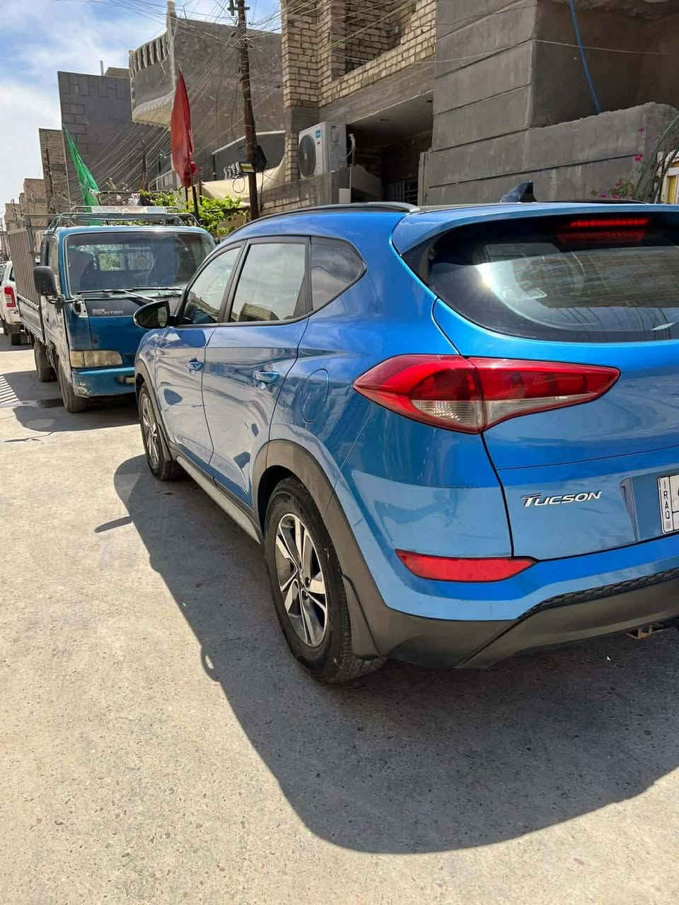 توكسان موديل 2018 
وارد امريكي 

حادثها فقط البنيد مكفوله من الدواخل والسونار مرفق 

السياره فول مواصفات ما عدا البصمه 
المواصفات
بانوراما 
جلد 
مكينه وكير تبريد كفاله

السعر 138 

رقم بغداد تحويل مباشر 

مكان السياره بغداد حي الاطباء بلجهاد قرب خدمي شارع المطار 
***********
