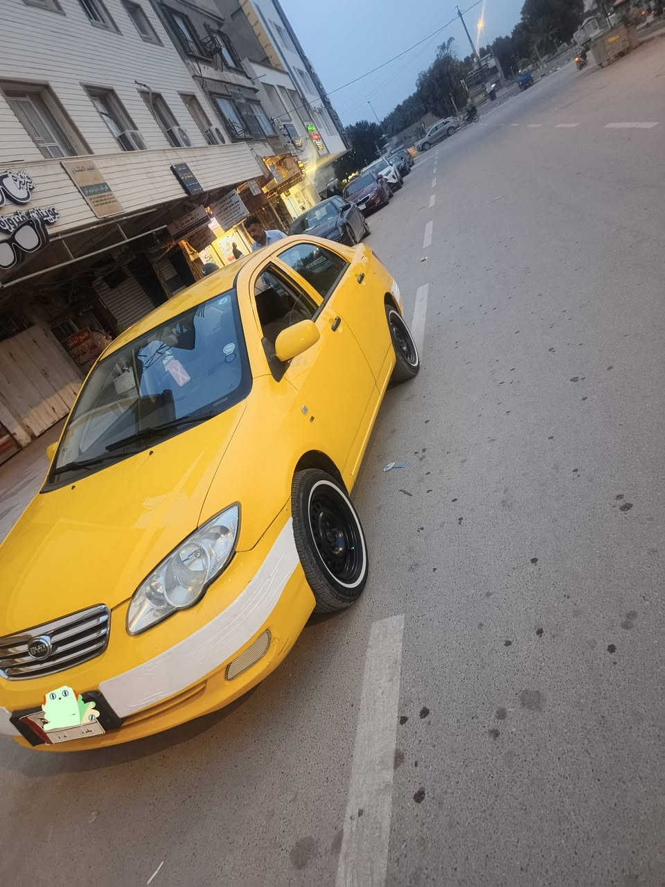 السلام عليكم متاح بيوايدي ٢٠١٩ سياره جديده ماشية ٩٠ 
سعرها ٧٠ وبيها مجال قليل العنوان ورديه خارج (الحله)      ***********   السياره طالعه ب سنه ٢٠٢١
