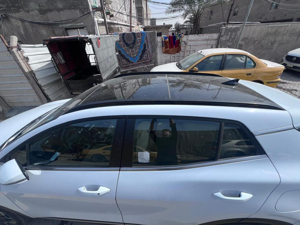 كيا سبورتج موديل ٢٠٢٣ خليجي شركة نيم
رقم اربيل جديد وسنوية بأسمي 
فول مواصفات بانوراما وكراسي كهرباء وتدفئة 
قبق جنطة كهرباء 
ماشية ٥٤ الف كيلو 
السيارة كفالة عامة عدا بارد موضح بالصور 
مكان بغداد حي اور 
***********
السعر ٢٢٠٠٠
