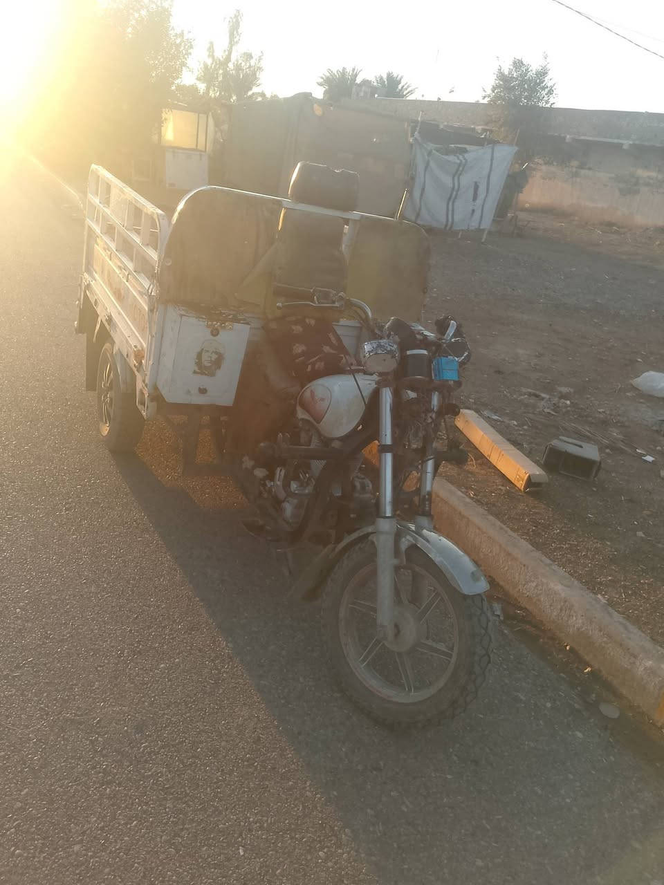 السلام عليكم ستوته للبيع مكفوله من كلشي اوراق أصوليه مكينه 22  تخم تاير من مكفولة من خياس من زنجبار ستوته خيرمن الله السعر المطلوب مليون 250,وبيها مجال مامغسوله ابد *********** مستعجل على بيتها
