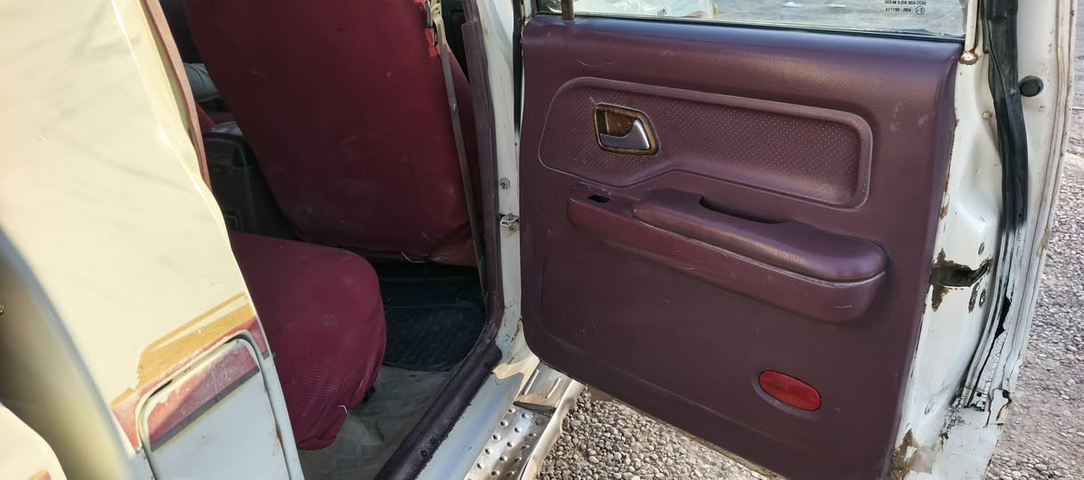 بيكم دير موديل ٢٠١١ جاهزه مكانه وكير وكسن جدد مكفوله من ضربه بيهه مكانات صبغ رقم نجف راعيها يمي مدار ثاني يوم مكان سياره ذي قار قضاء الدوايه  السعر  ٥٢  رقم الهاتف ***********
