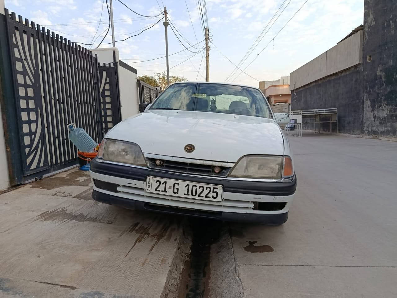 ئوپل ئومیگا مودیل 1992 گیر و محرك بەتە محرك بی بوخار سنویە 2030 هزە جدید رقم المانی رقم سلیمانیە سلایت بدون تبرید عنوان کرکوك سعر 36   😂***********   ***********
