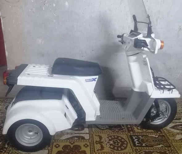 دراجه هونداي ياباني كفاله من كلشي صار شهر من نازله من الحاويه سرعه 60 تفيد المعوق والغير معوق السعر 750 مكان ميسان قضاء الميمونه موبايل ***********
