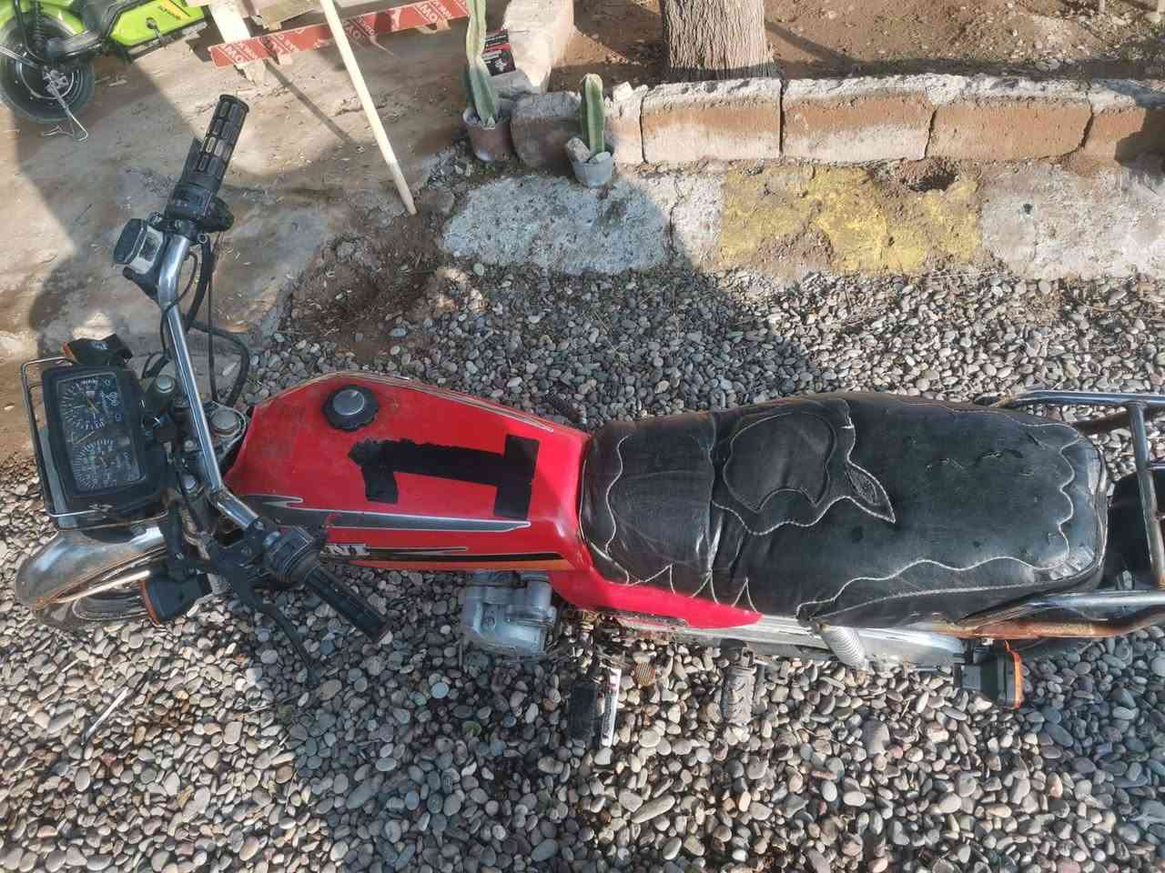 السلام عليكم
سيفان موديل ٢٠
محرك مفتوح
للمراوس ب ماطور شحن
(R9او اي ماطور شحن
حتى لو انطي فرق
***********
