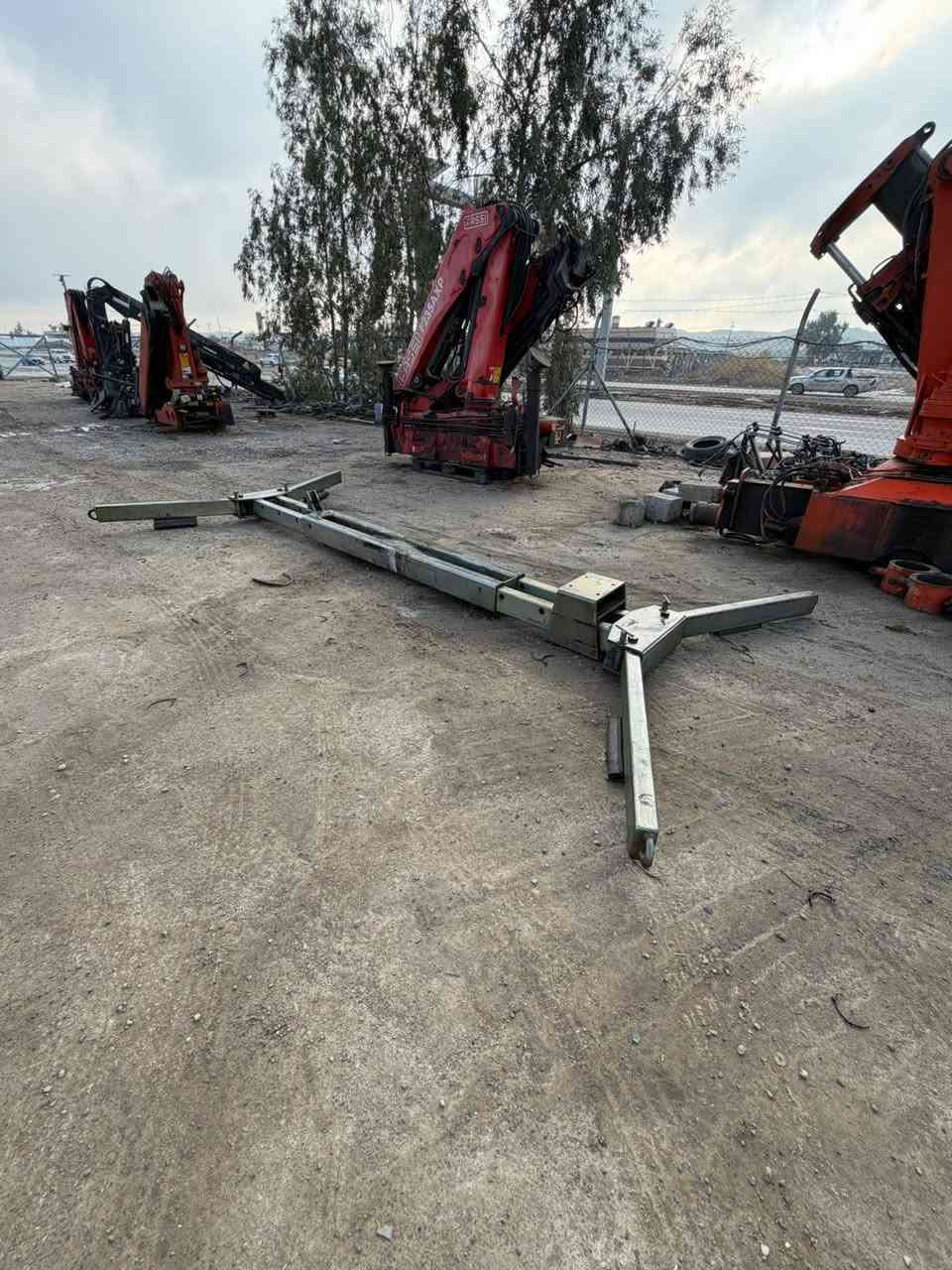 قاعده شيال سيارات جوكر  أمريكي 
عرض ٢٢٠ وطول ٤متر سلايت
سعر ٦٥٠دولار وبي مجال
***********
***********
