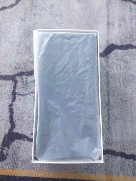 السلام عليكم جهاز لبيع هنر اكس تسعه بي رام 12جهاز اخو جديد صار سبوع اخذته غراضه كلهن موجودات من ضمن  كفر  بضهر لزكه كامره موصفاته فول السعر٣٠٠رقم الهاتف ***********
