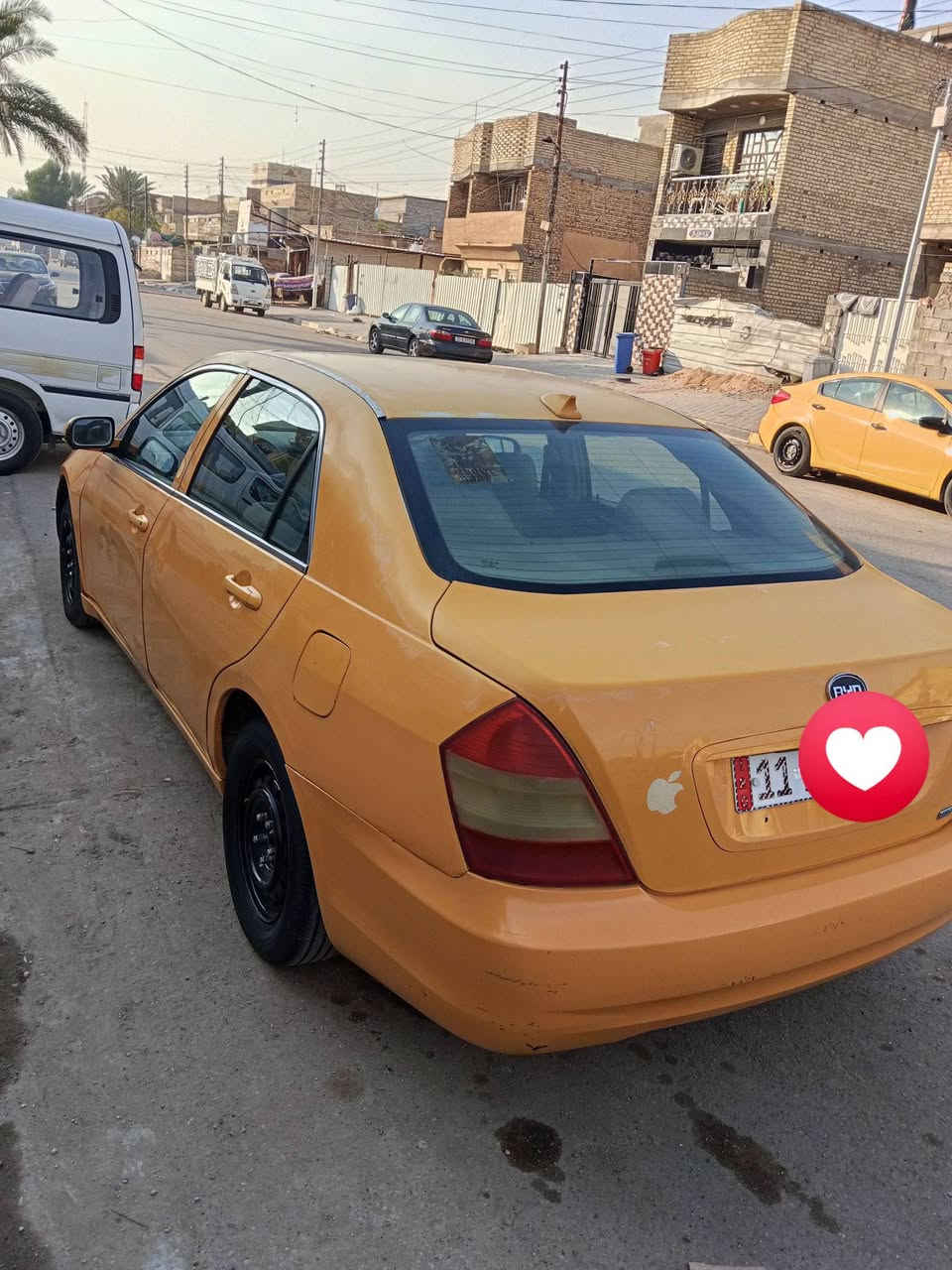 سلام عليكم بيوايدي اف6 مديل 2011 بسمي رقم جديد سنويه 28 بيه نقوصات بسيطه مكينه تنقيص كير عينه وصينيه تعبانه بس تمشي السياره طبيعي يرادله ترتيب السعر 31 وبيه مجال رقمي*********** مكاني بغداد الحسينيه
