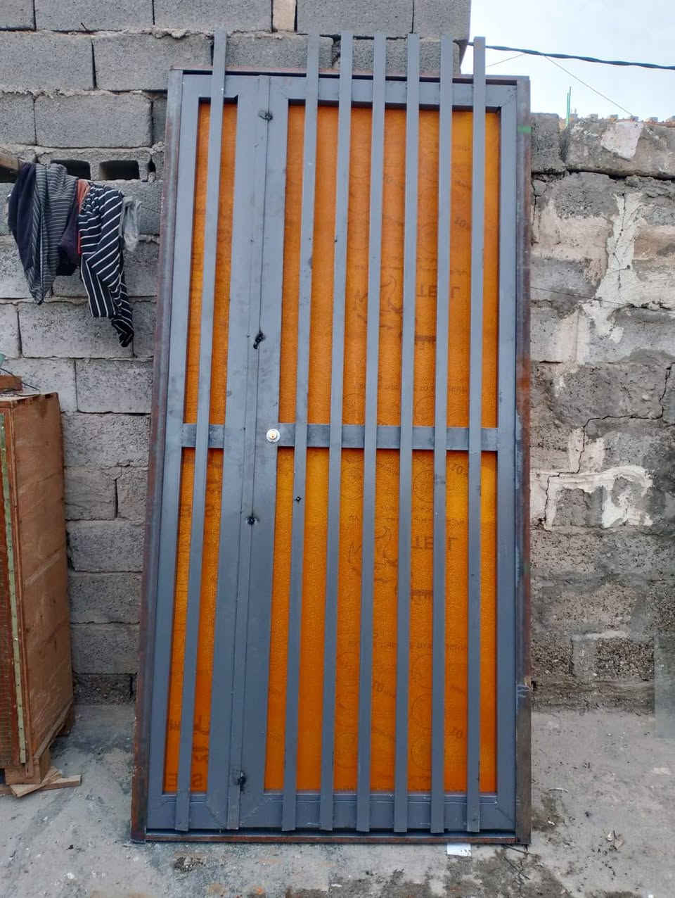 سلام عليكم اي شخص محتاج حداد لكافة أنواع الحدادة يجيك الباب سبع قصور حي اور مدينه الصدر شعب ابو فاطمه الحداد ***********
