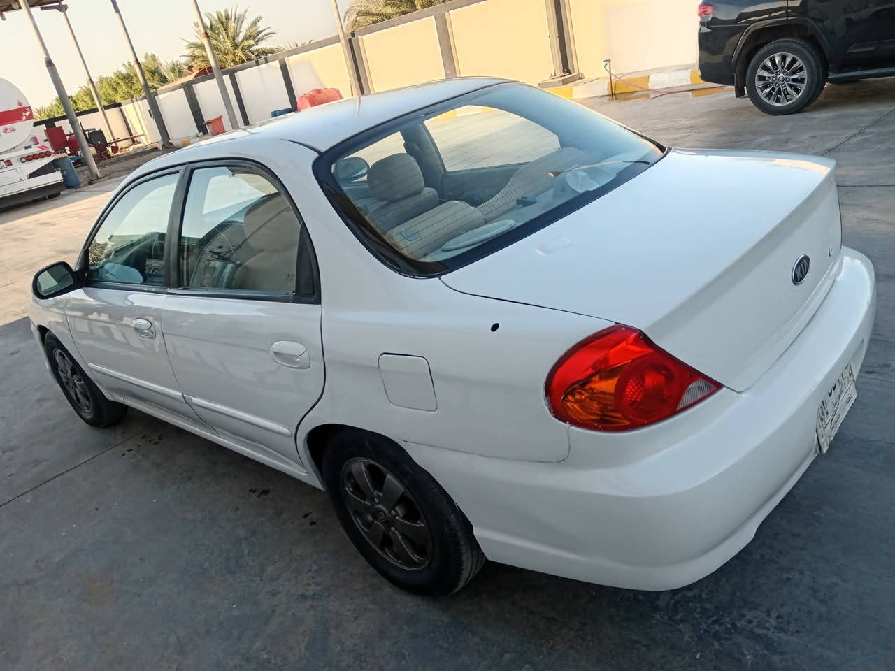 السلام عليكم كيه سبكتره للبيع موديل 2002 رقم بغداد شرط التحويل كير اوتو مكينه 2000 مكينه حاوية شادهة قبل 20 يوم مكينة  وگير مكفولات منضومت تبريد جديده شرط ثلج تخم تاير جديد  مصبوغة حزام قمارة بلادية دوشمة جديدة  سياره  جاهزة و مال جناي السعر 50 مكاني واسط الصويرة  ***********
