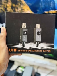 ميكروفون لاسلكي • تردد UHF