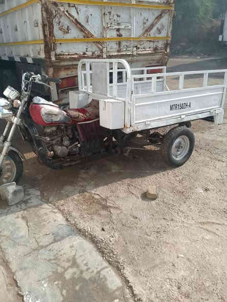 البيع ستوته موديل 14 اوراق ضايعه بيها بليته ابيع كلك مكينه نضيفه اكسن نضيف تخم تاير   كهربائية كلها شغاله نكره بدي نضيف شاصي مكفول كفاله عامه مكان بابل حله كفل الاستفسار *********** .  السعر 650 وبيها مجال حك الجيه  ولموشراي لا يتصل ولا ييعلق
