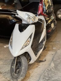 دراجه للبيع  جديده برغي ما ناقصه كامله  السعر 400 واتساب فقط 077192153...