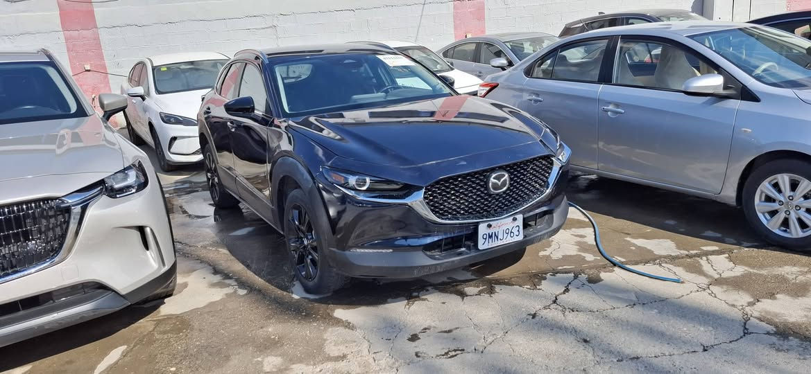 Mazda 2024 
مواسەفاتی سلێکتە
بەسمە برێک بەسمە
ئۆتۆ هۆلد کامل ڕادار
 کوشن جلد و کامێرا
 دەگا بەسمە و خەتی جادە 
مەکینە ٢.٥ بێ تۆربۆ
دژە خلیسک لایت ئەلقەو لید و حاسە
تەبری مەرکەزی و ویل کرۆم
سێ مۆدی لێخورینی هەیە
لەگەل بەنزینی نۆڕمالیش هیچ کێشەی نیە
دووپارچەی بۆیاخە بۆنیت چەمەلەخ بە بێ ناو گرتن 
٢٣ هەزار مایل رۆشتووە
ئێرناگ سوکان و شان تەقیوە بیلادی دانراوەتەوە سوکانەکە
٣ مانگی لەگەڵە بۆ ڕەقەم
١٣٥ مەجال
***********
سلێمانی السليمانية, العراق

