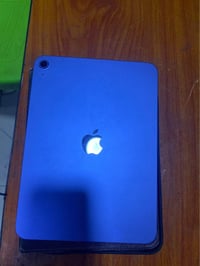 آيباد برو 11 • ازرق • بطارية ١٠٠ ٣٩ شحن