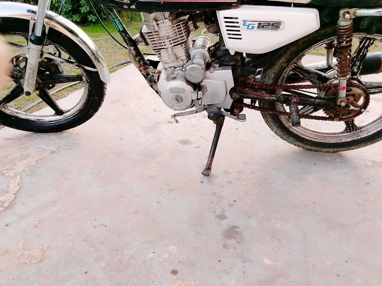 سلام عليكم سيفان خمسه كير دراجة نضيفة محرك اخرس لا تبخير لا تنقيص كهربائيات كاملة سعر 325 مكاني بغداد اليوسفية ***********
