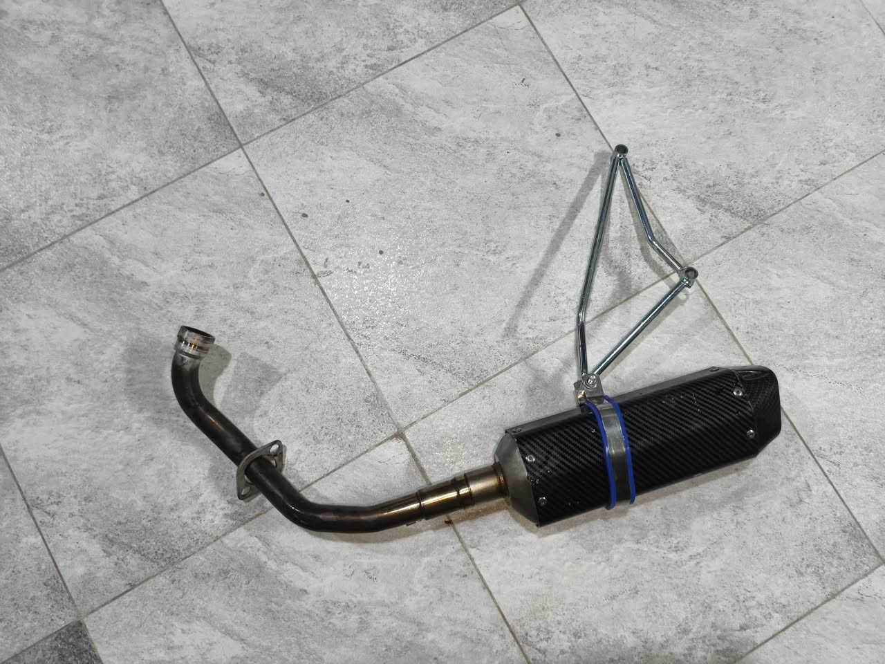 سلام عليكم كزوز توبو مستعمل 3ايام فقط السعر 30 العنوان شط العرب رقمي ***********4
