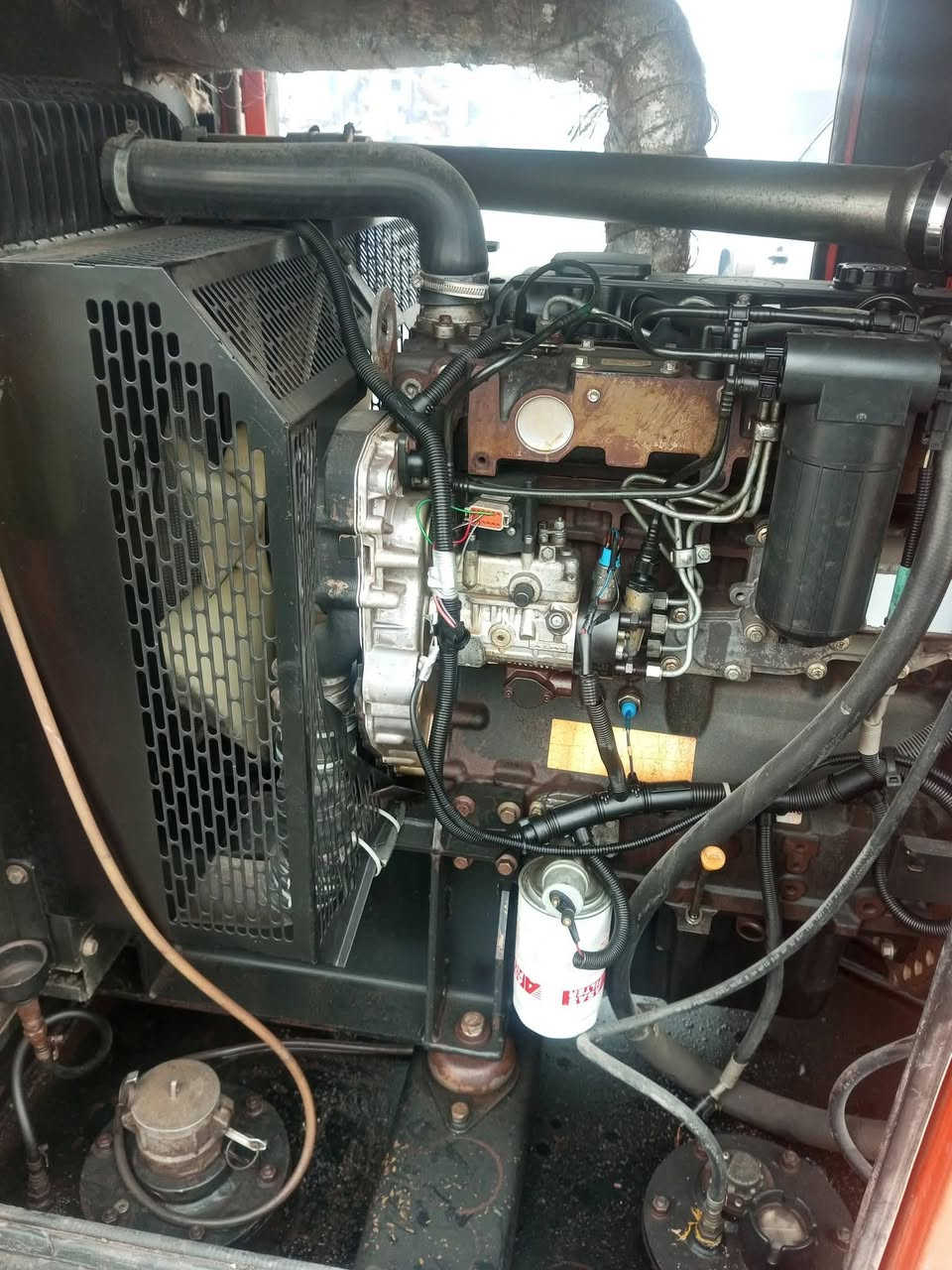 السلام عليكم مولد بيركنز انكليزي اصلي 
 100 كيفي 4سلندر.  كاتم 90 %.   
. الاستفسار عل واتساب
 *********** ***********
توصيل كافه المحافظات  
العنوان أربيل اصناعه الجنوبي
