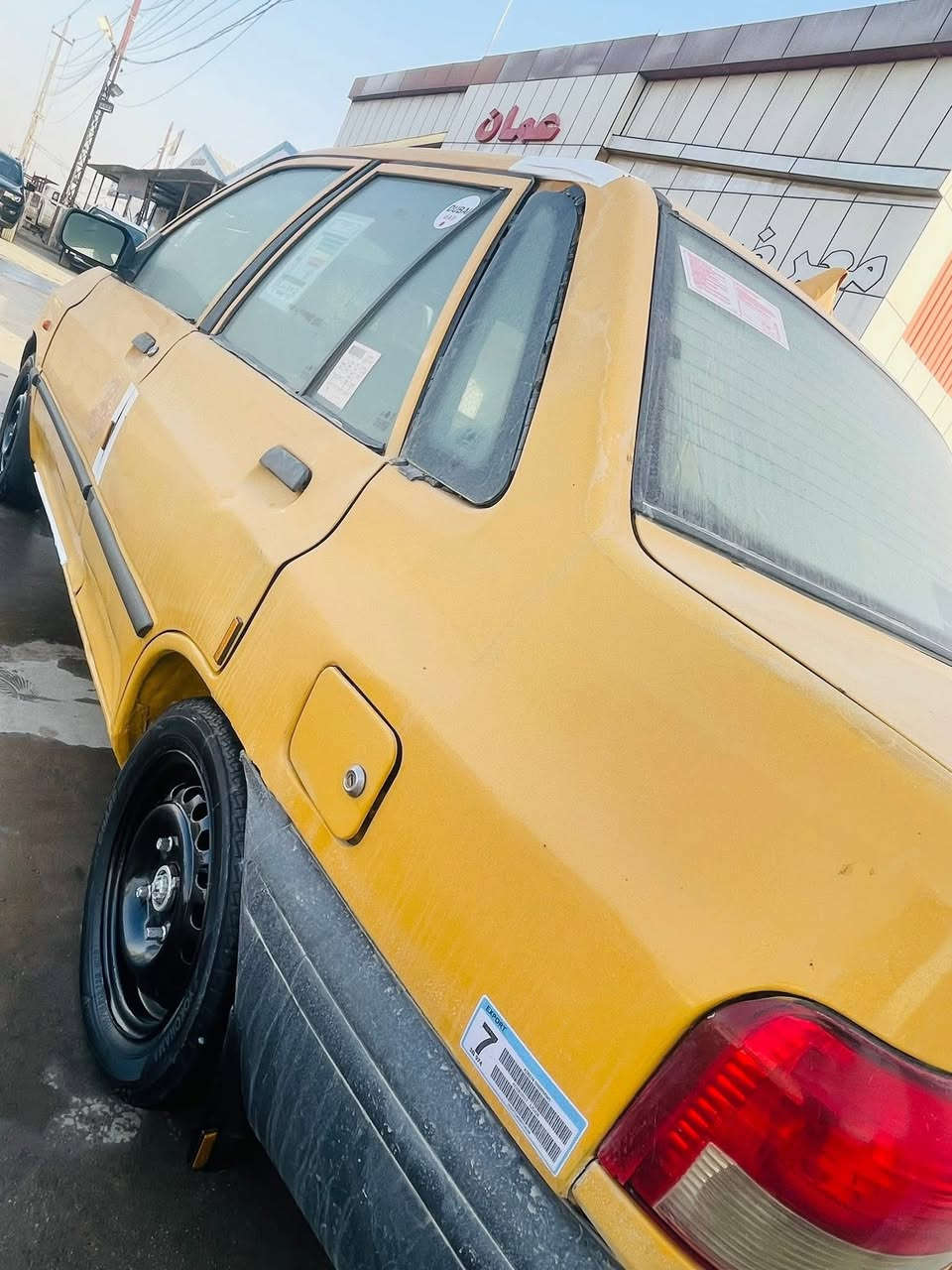 السلام عليكم سايبا موديل 2011  نضيفة كلش تخم تاير جديد گير ومكينه جدد حدادية جديدة كلشي جديد بيها سيارة خير من الله اطلع بيها اتراي للبصرة السعر 25 وبيها مجال قليل حگ الجية مكان السيارة واسط العزيزية 
للاستفسار ***********
