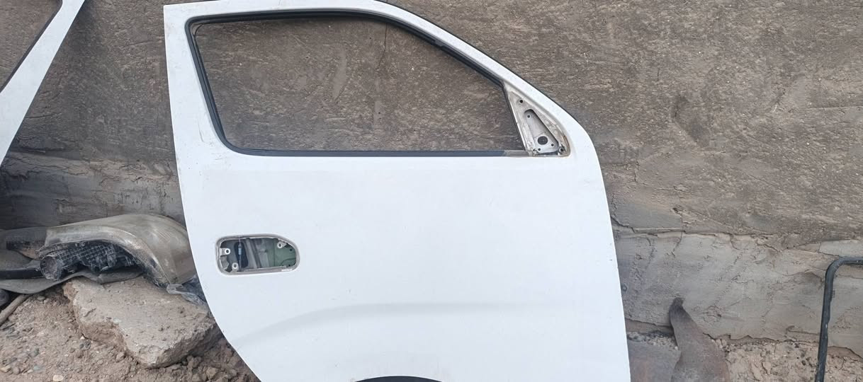 (نتباء)👎سلام عليكم غراض نيسان عالية تلبيسات جميع الوان سبايات عدد ٢+.باب سايق شوية بارد +باب الصدرشوية صبغ كد شبرين +لقد يمنة +ويسرة.كشنات بل ممرر. +بك لايت اصلي. صفحة لطويلة.. بوشية بيضة جديدة بطاين يمنة+ يسرة جدد مكاني بغداد ***********..
