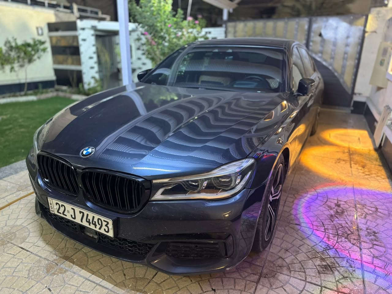 سلام عليكBMW حجم750i موديل 2017 مكينه 8 سلندر فول مواصفات گير مكينه مكفولات بيهه ضربه بخشم البنيد والجاملغ عله كد شبر السياره وكالة العروش مواصفاتهه رادرات اماميه وجانبيه وحساسات اماميه وجانبيه داخل لونين مشمشي واسود شاشه عاكسه بردات كهربائيه سقف بانوراما جنطه كهربائيه بيبان شفط
رقم اربيل تحويل ثاني زيوم 
السعر /320 وبيهه مجال وترهم مراوس 
للاستفسار/ ***********
