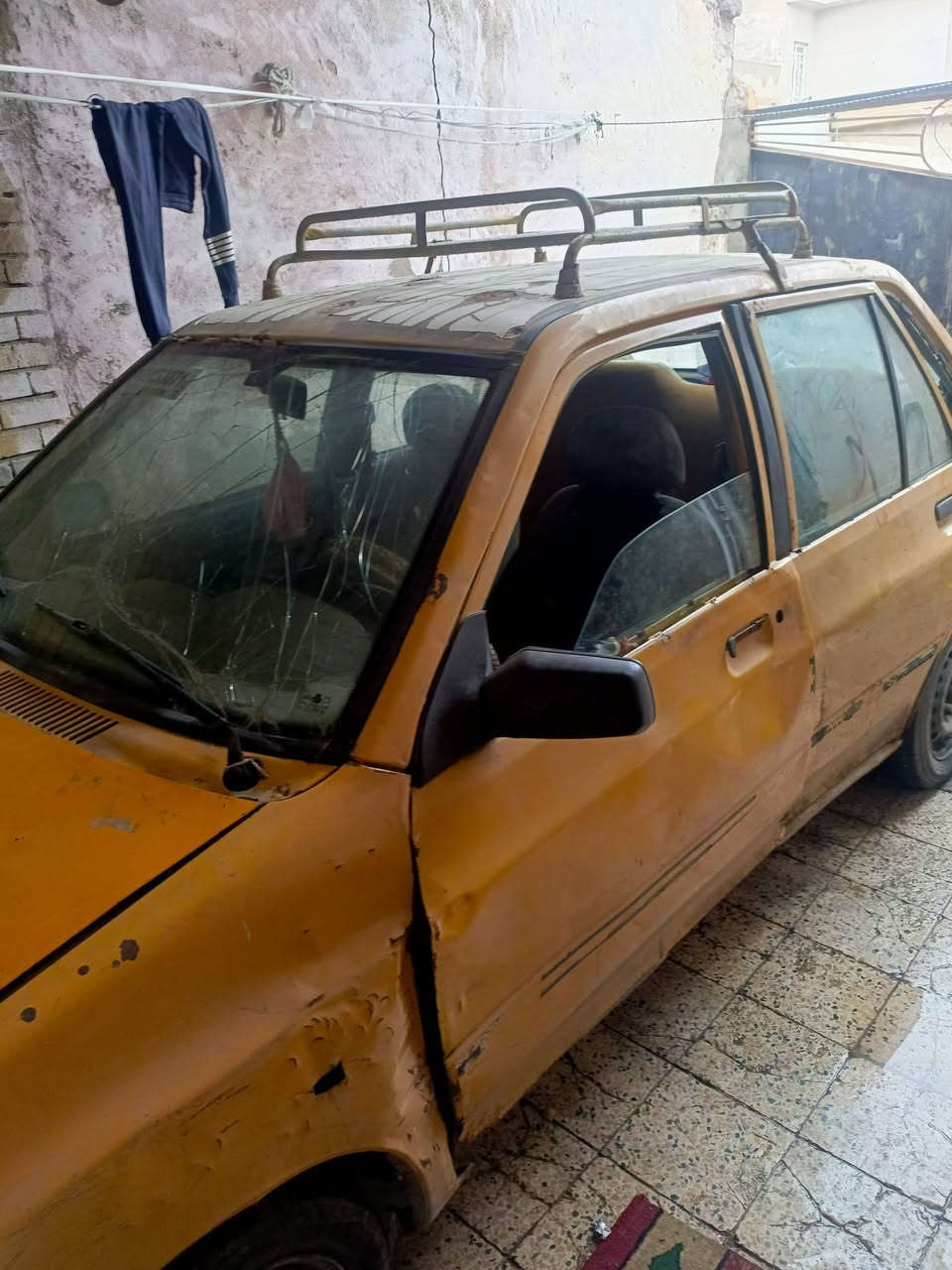 سياره سايبه موديل 12 راعيه ماندله سياره يرادله تجفيت رائده 10 ورقات بيه مجال الرقم ***********
