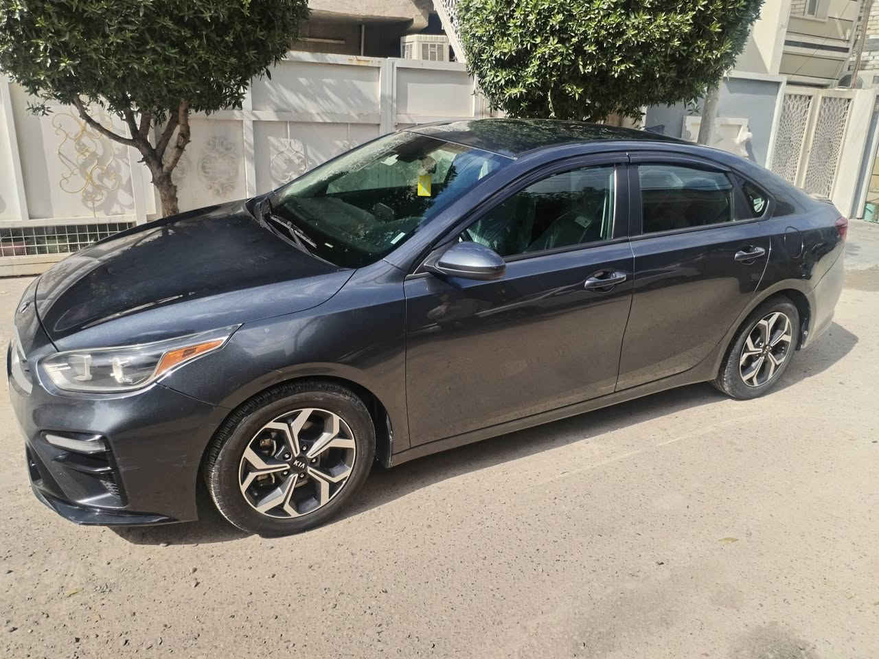 كيا فورتي موديل 19 رقم بغداد الدولي الجديد وارد امريكي مكينه 2000  دوش عالشركة بدون فتح كير A,t المرغوب تحكمات ستيرن ،، شاشه اعطال رادار مانع تصادم ،،اوامر صوتيه ،، مانع انزلاق شاشه نظام كار بلي تدفئه تبريد درايف مود نورمل وسبورت،،السياره ماشيه 77150 ميل السياره بدون حادث داخله كلين بالعراق صار بيه طخه خفيفه بالجاملغ الايمن وبدلته اصلي حاويه رجعت السياره بلاديه   
السونار مرفق بالمنشور تحويل مباشر السعر 127 وبيه مجال قليل للشراي العنوان بغداد الدوره***********/***********
