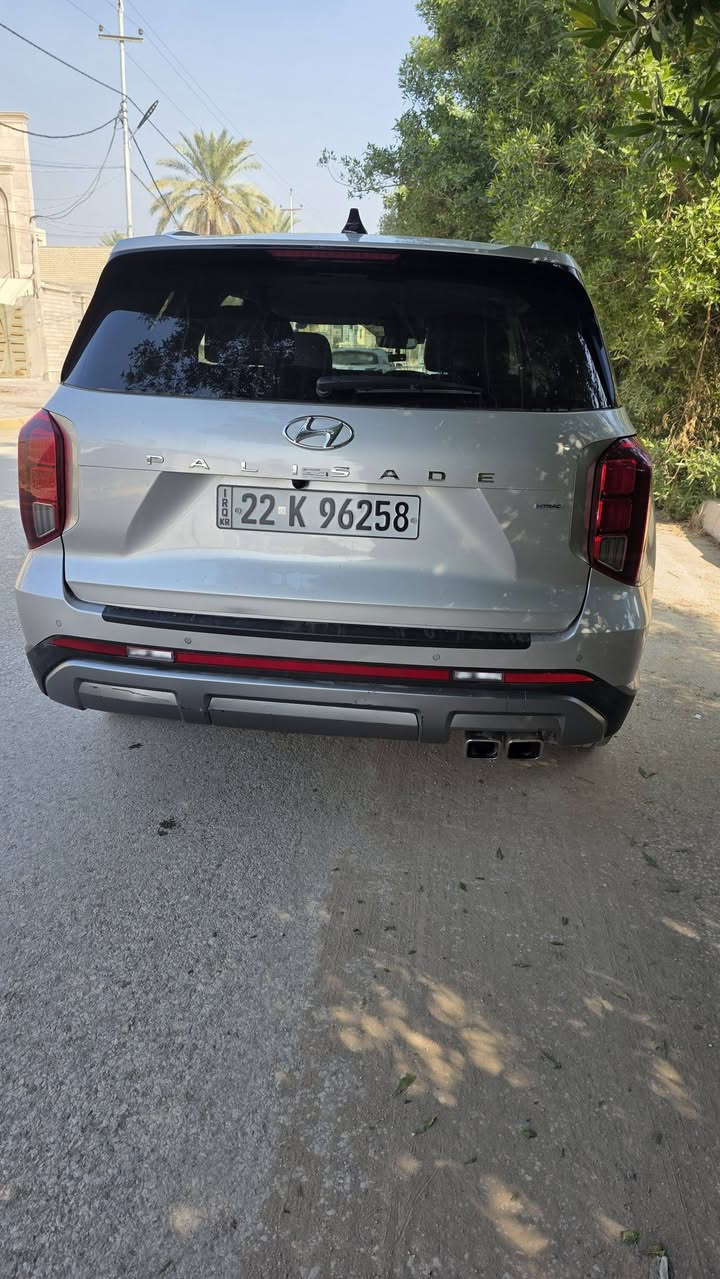 هونداي بالسايد موديل 2024 اللون سلفر فاتح داخل جلد ابيض والارضية جلد  فئه SEL وارد أمريكي حادثها فقط البنيد مبدل والباقي كلين وبدون ارباك 

يعني الارباكات كلها سليمة 

والجاملغ مال السايق فقط مفتوح وراجع نفسه بدون لاصبغ ولا تعديل 

لان اني كاصها من الامارات وعندي الفيديو قبل التصليح 

صور الحادث موجوده 

وحتى بيها غراض اجت وياها 

حجم المكينة 6 سلندر 3800 

‏‎. رادارت خلفية وجانبية

‏‎. كشنات كهرباء مع تدفئة وتبريد المقاعد الامامية 

‏‎. ٤ وضعيات قيادة 

‏‎. قراءة خطوط السير 

شاشه لمس 15 انج 

‏‎صندوق كهرباء 

‏‎٣ قطع تبريد

‏‎حساسات أمامية وخلفية

‏‎دشبول شاشة ديجتل

‏‎دخول بصمة ذكي

‏‎سايد بريك كهربائي 

‏‎أوتو هولد + نقطة عمياء

‏‎. شاحن لاسلكي

‏‎. مثبت سرعة

‏‎. مرايا جانبية هيتر + تعتيم

‏‎. الأيرباكات جميعها سليمة أصل شركة

‏‎. عداد المسافة 35 الف كيلو مو ميل  

‏‎. بدلات التغير السرع شفتات على المقود

‏‎. حساسات نقطة عمياء + مساعدة تغيير المسار

‏‎. نظام الثبات الالكتروني

‏‎نظام التحكم بالفرامل

‏‎نظام التحكم بالسحب

‏‎نظام التحكم بالفرامل على المنعطفات

‏‎نظام التحكم بالسرعة التكييفي

‏‎نظام ابطال الفرامل

‏‎نظام مساعدة الفرامل الهيدروليكي

‏‎نظام مساعدة النزول من المنحدرات 

‏‎نظام مساعدة الصعود في المرتفعات

‏‎نظام حساس ضغط الاطارات وحرارة الاطارات

‏‎نظام تحذير من الاصدام

‏‎نظام مكابح طوارئ

‏‎. وسائد هوائية عدد 8 

. اربع وضعيات تحكم سبورت وايكو والخ..

‏‎والعديد من المواصفات 

مرقمه اربيل تريد  تحويل او وكاله كلها مظمونه وباسم شركه 

وحادثها حُـلۉ ماكو هيج فقط البنيد بدون ارباك 

السعر 315 ورقه وبيه مجال وتدلل 

وهذا رقمي 

***********
