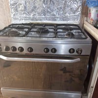طباخ • ٥ عيون • نظيف