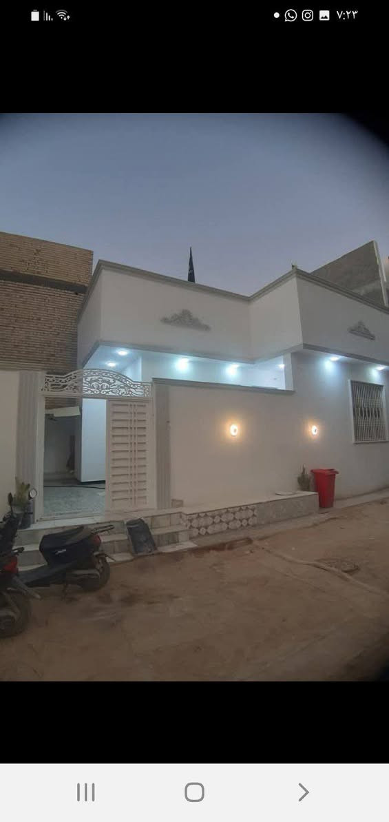 بيت للبيع في كربلاء قرب فندق البارون مساحه 135متر سند 25 بناء حديث  اي استفسار من صاحب البيت مباشر هذا ارقامه /((***********))(( ***********))
