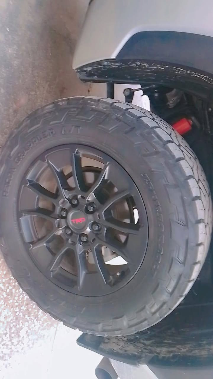 السلام عليكم تندرا 24 هايبرد لمتد TRD ماشية 19500ميل تبديل جاملغ وبنيد رقم بغداد السعر 370$مكان بغداد ***********
