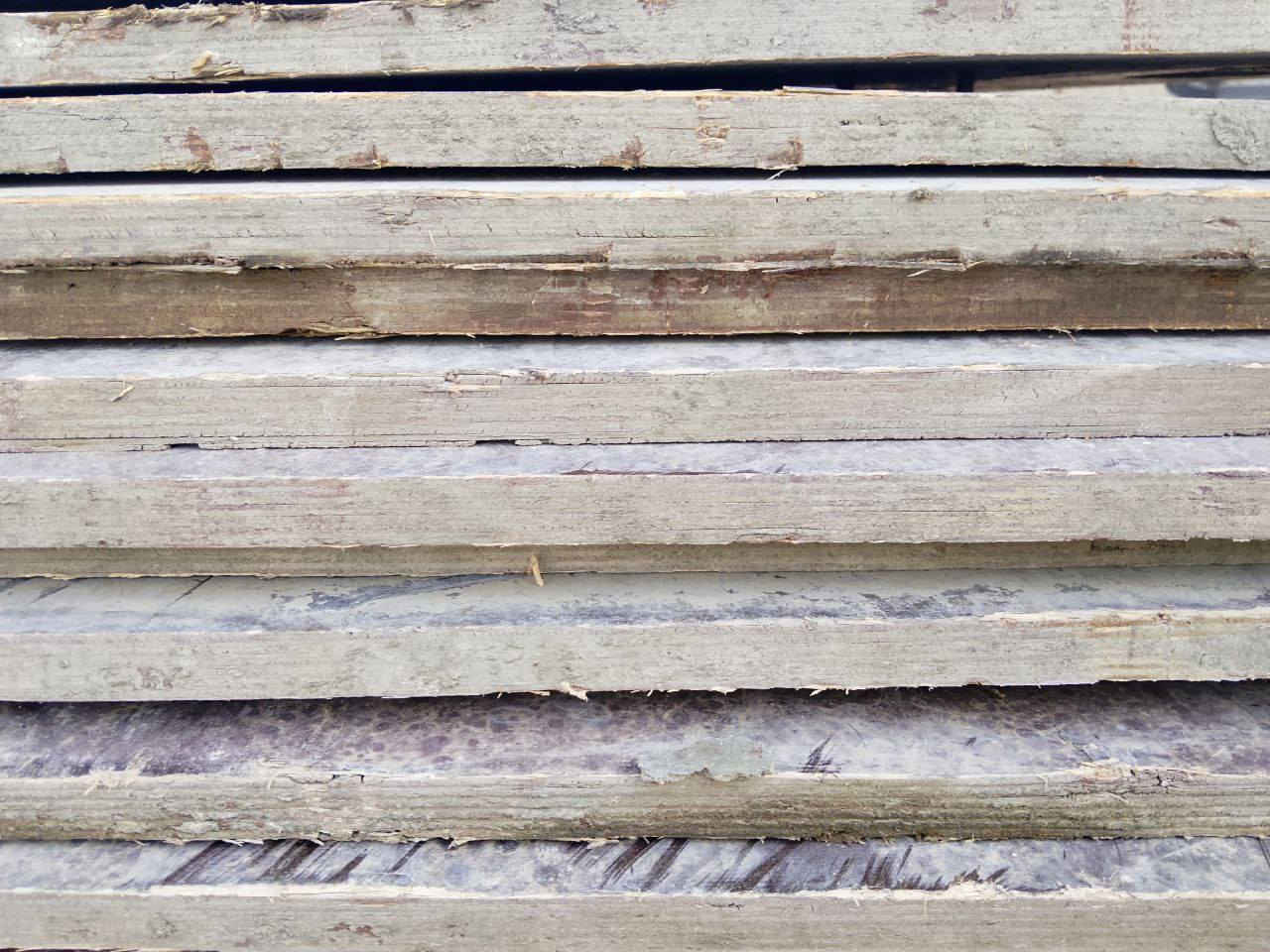 بلاويد روسي 24سم للبيع السعر القطعة ب40الف مكان بغداد مدينة الصدر الرقم ***********///***********
