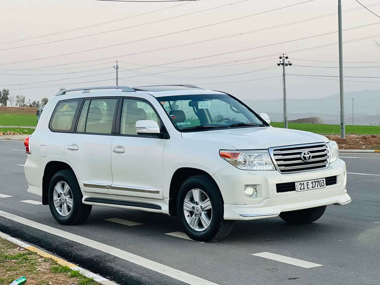 TOYOTA.....WANAWSHA... 
مؤديل   ٢٠١٢  .
كيرو  مةكيةنة بةشةرت  نةكراوةتةوة..
فول  مواسةفات  بريم...V8...  هةشت بستؤنه
بي بؤياغه...  ٢  جيكةي  ساردةو  كارتيكي  بيوةيه... قرجيكي  بجوكي   هةيه  بيشي.لاي  سايةق .شايةني  باس  كردن  نيه... بةس  هيلالي  لايتةكه يه ...
رةقةموو  سةنةوي  نوييه  بةناوي  خؤمانه
سعري  338   كةلاو  معامةله
شوين  كؤي
***********
*********** كويسينجاك, أربيل
