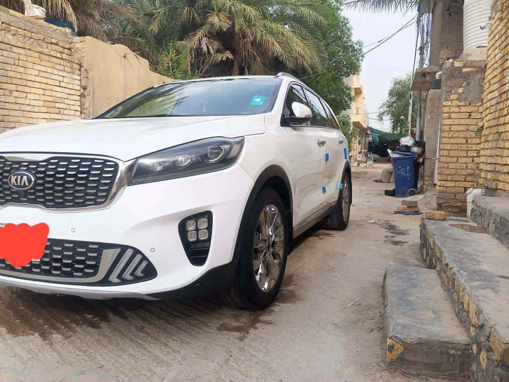 السلام عليكم كيا سورنتو موديل 2019 شكل 2020 خليجي V6
1- رقم بغداد 
2- ثلاث قطع تبريد
3- 7 راكب 
4- حساس امامي حساس خلفي 
5- مرايه شفط
6- كشنات كهربائيه 
7- بصمه
8- صندوق كهربائي 
9- كير ومكينه مكفوله

رقمي ***********
