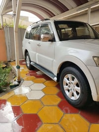 ٢٠١٠ • ٦ سلندر ٣٥٠٠ • ٧ راكب