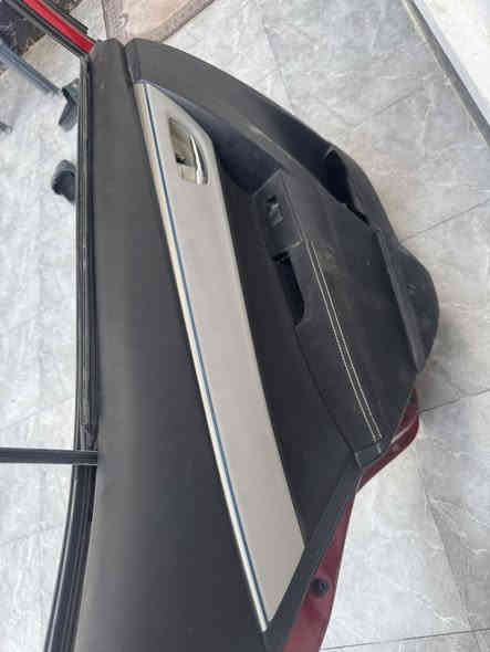 باب كورلا من 14 ل 19 امريكي اصلي خلفي يسره صفحه السايق كامل ابطانه وجامه ويدات السعرر 100 قفل المكان بغداد ***********
