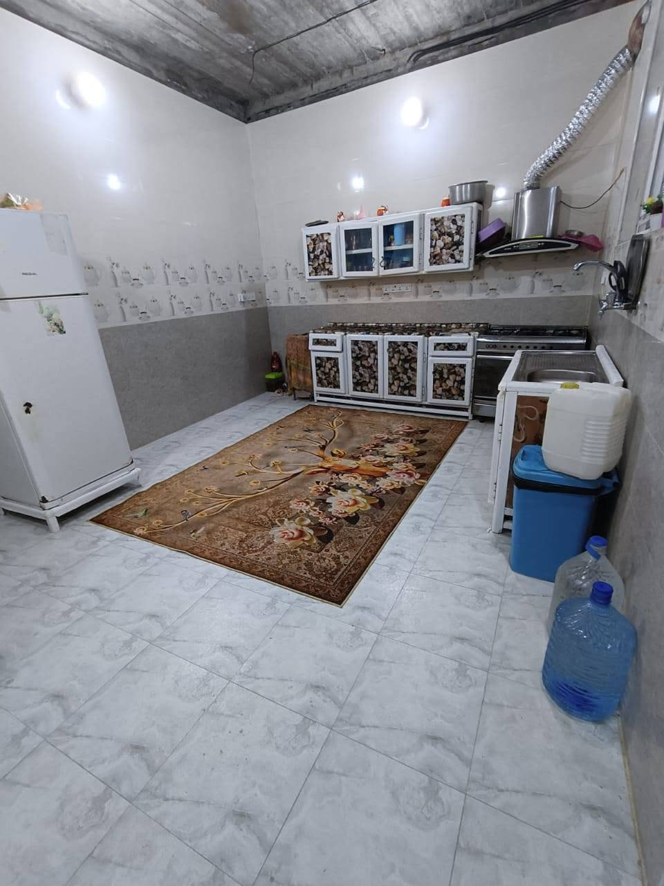 يوجد بيت طابو صرف0 المساحه 300م تحت البناء 150طريق الزازه مقابل مجمع السلام العتبه الحسينيه خلف المطحنه


**إذا كنت صاحب هذا الإعلان وتريد حذفه لأي سبب، رجاءا أرسل رسالة إلى الدعم الفني**