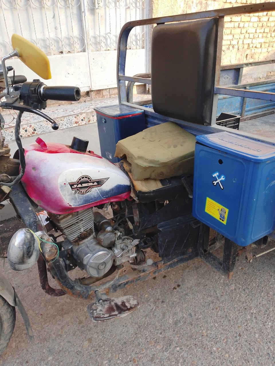 السلام عليكم ستوته موديل 15 رقم واسط الماني السعر900 الف وبيه مجال قليل العنوان واسط قضاء العزيزيه الاتصال ***********
