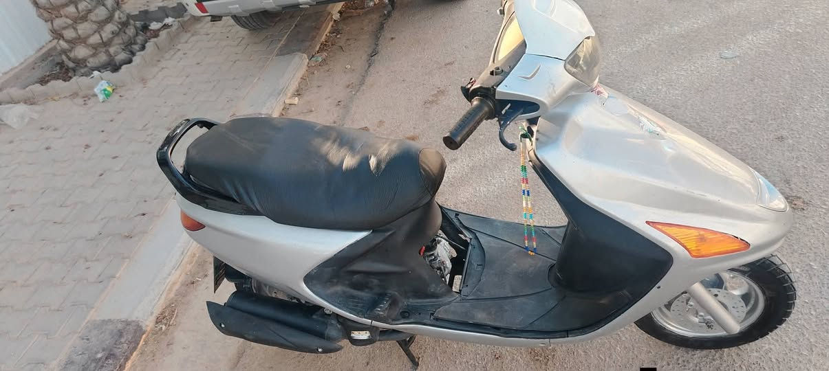 للبيع درجة فراشه مكينه خير من الله نكره سلف وهندر كهربائية كله شغال لون سلفري مكاني نجف حي مهندسين سعرها 450 وبيه مجال لشراي درجة مفتوحه مره وحده بس ولفات شغل درجة أوله هاذ رقمي ***********
